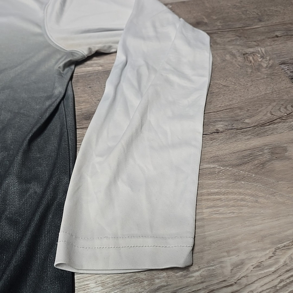 Wisconsin Badgers Coliseum L Long Sleeve Quarter Zip Men's Medium NCAA Dri-Fit - Picture 5 of 11